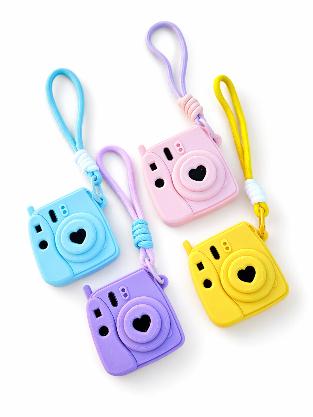 Mini Camera Photo Keychain – Personalized Pull-Out Photo Keychain